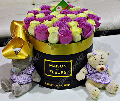 Фирменная коробка MAISON c голландскими розами 9
