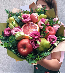 Букет из фруктов и цветов "Яркий Сад"