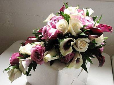 Букет невесты "Наоми" из калл и роз 1
